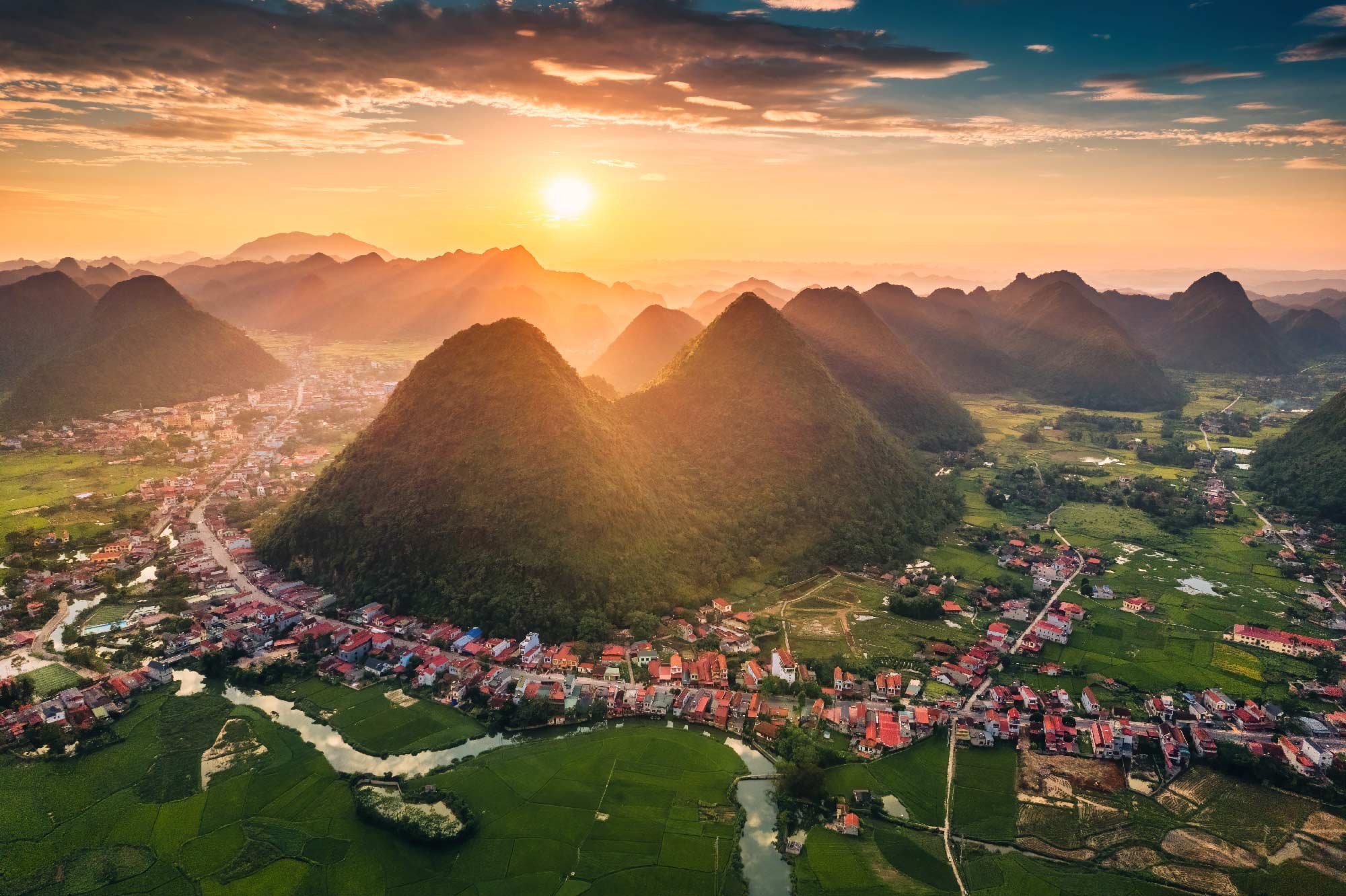 yangshuo atardecer montaña